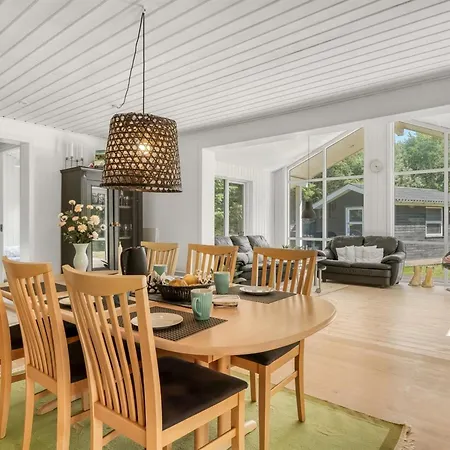 Ferienhaus Lucian - From The Sea By Interhome Hals